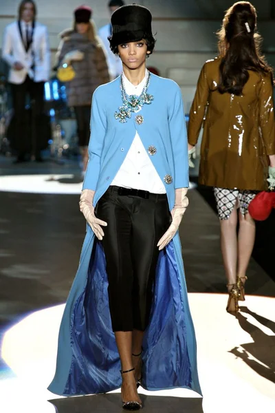 Look 26